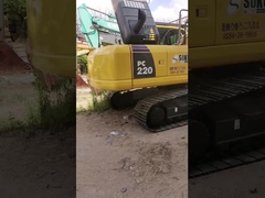 Komatsu PC220-8